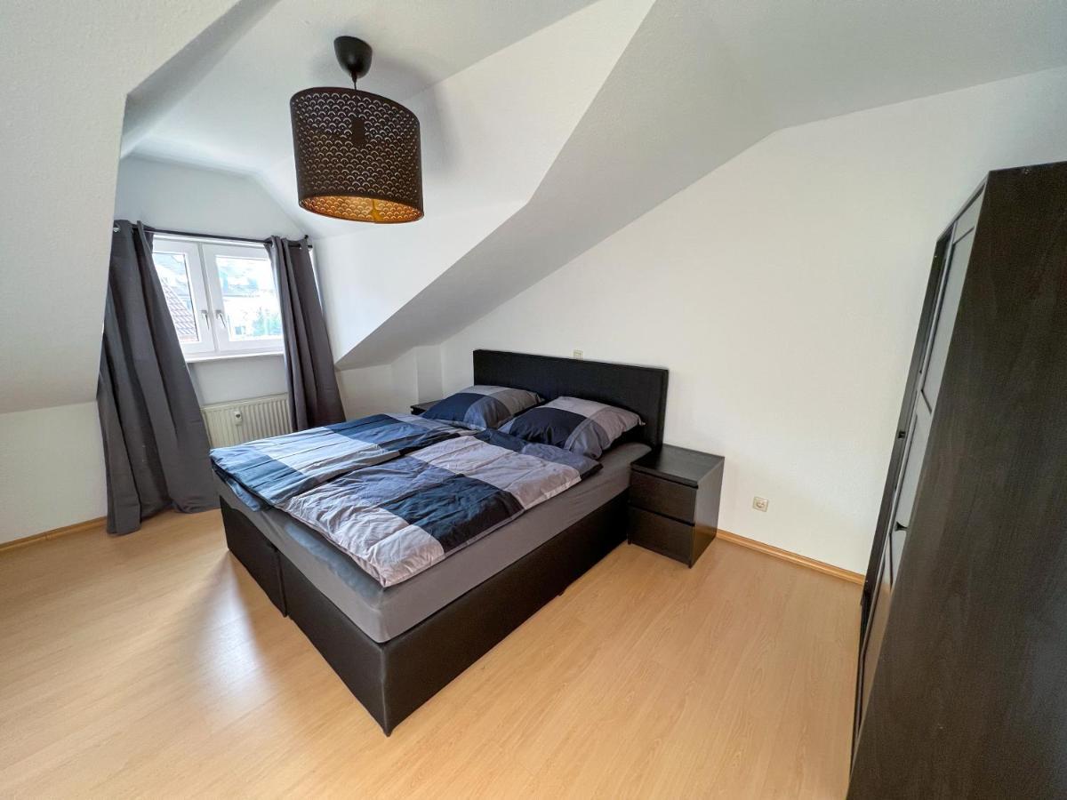 Casa Sali - Stilvolle Ferienwohnung Bei Heidelberg Mit Terrasse & Parkplatz Leimen  Luaran gambar