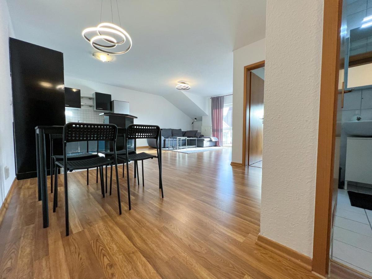 Casa Sali - Stilvolle Ferienwohnung Bei Heidelberg Mit Terrasse & Parkplatz Leimen  Luaran gambar