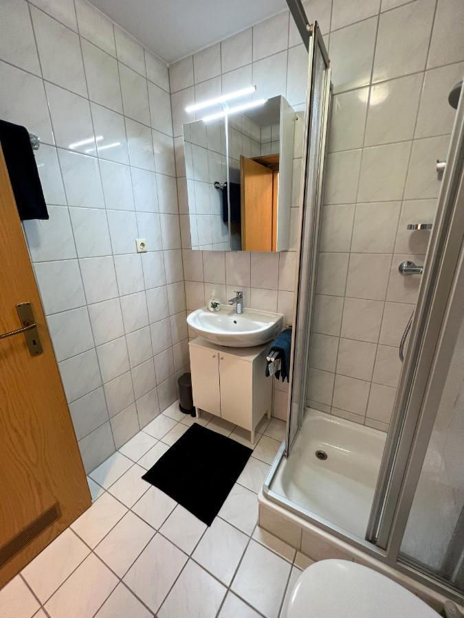 Casa Sali - Stilvolle Ferienwohnung Bei Heidelberg Mit Terrasse & Parkplatz Leimen  Luaran gambar